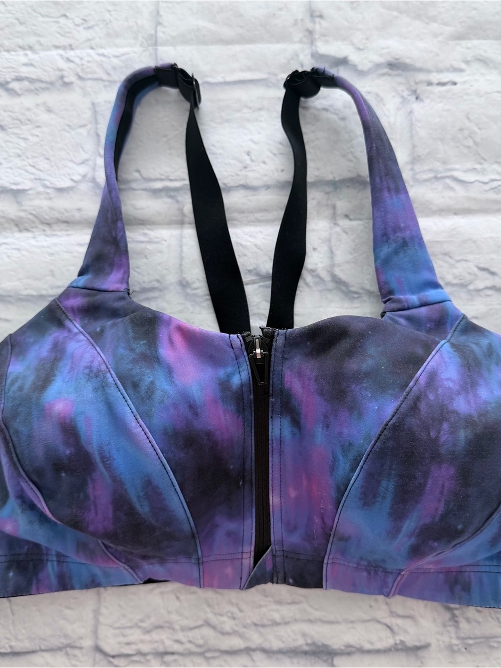 Victoria’s Secret Knockout Sports Bra 36DD | Galaxy Print